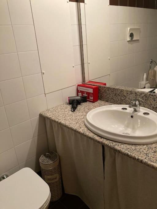 Appartamento Ampio Giardino Adiacente Piste Sci 4/6 Posti Letto La Thuile Luaran gambar